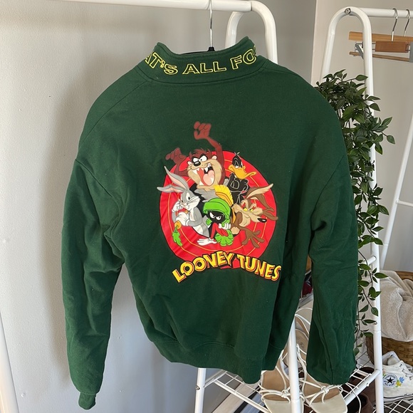 M Looney Tunes sweater - Picture 2 of 2